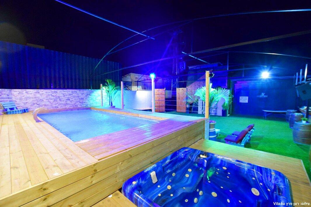 אופוריה נתניה מרכז  14  נופש - וי פור ויקיישן - V for Vacation