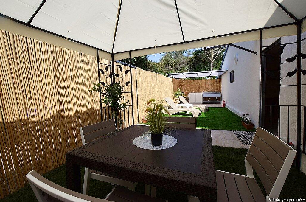 לקשורי סוויט - Luxury suite צפון  23  נופש - וי פור ויקיישן - V for Vacation