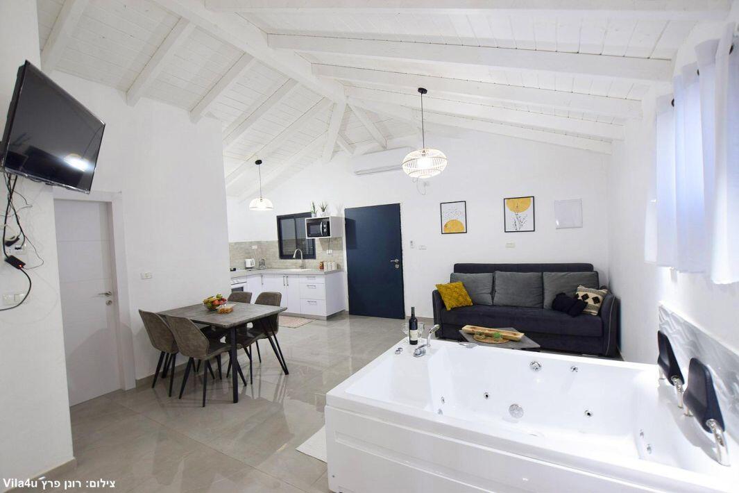 נווה בגליל צפון  7  נופש - וי פור ויקיישן - V for Vacation