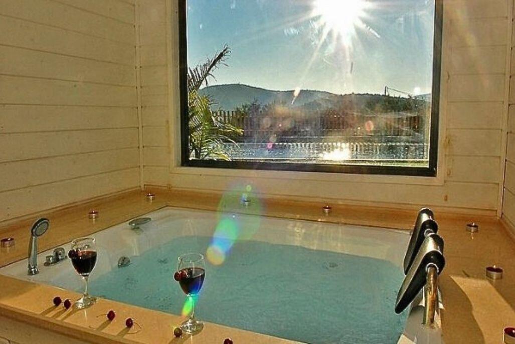 אחוזת שלמה צפון  21  נופש - וי פור ויקיישן - V for Vacation