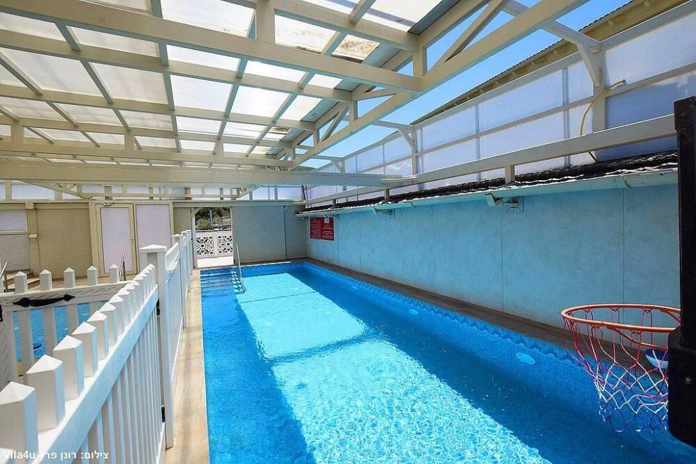 וילה מול הצדיק פקיעין צפון  10  נופש - וי פור ויקיישן - V for Vacation