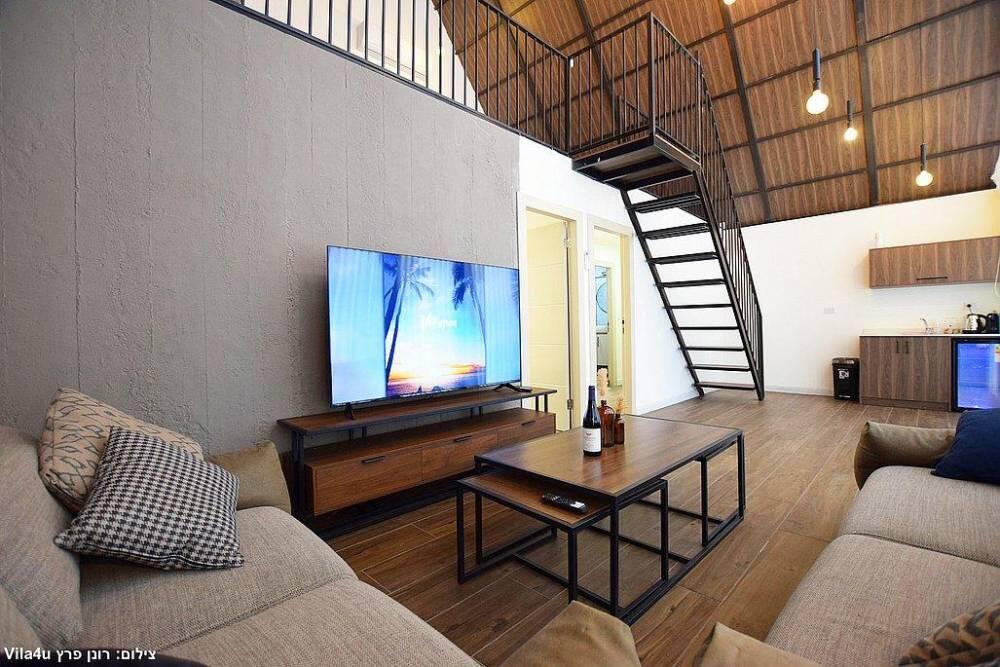 אחוזת לונריה צפון  11  נופש - וי פור ויקיישן - V for Vacation