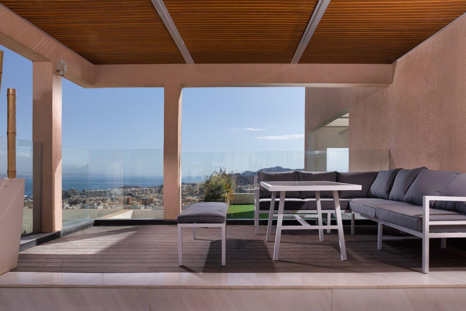 נגיעה מהשמיים דרום  14  נופש - וי פור ויקיישן - V for Vacation