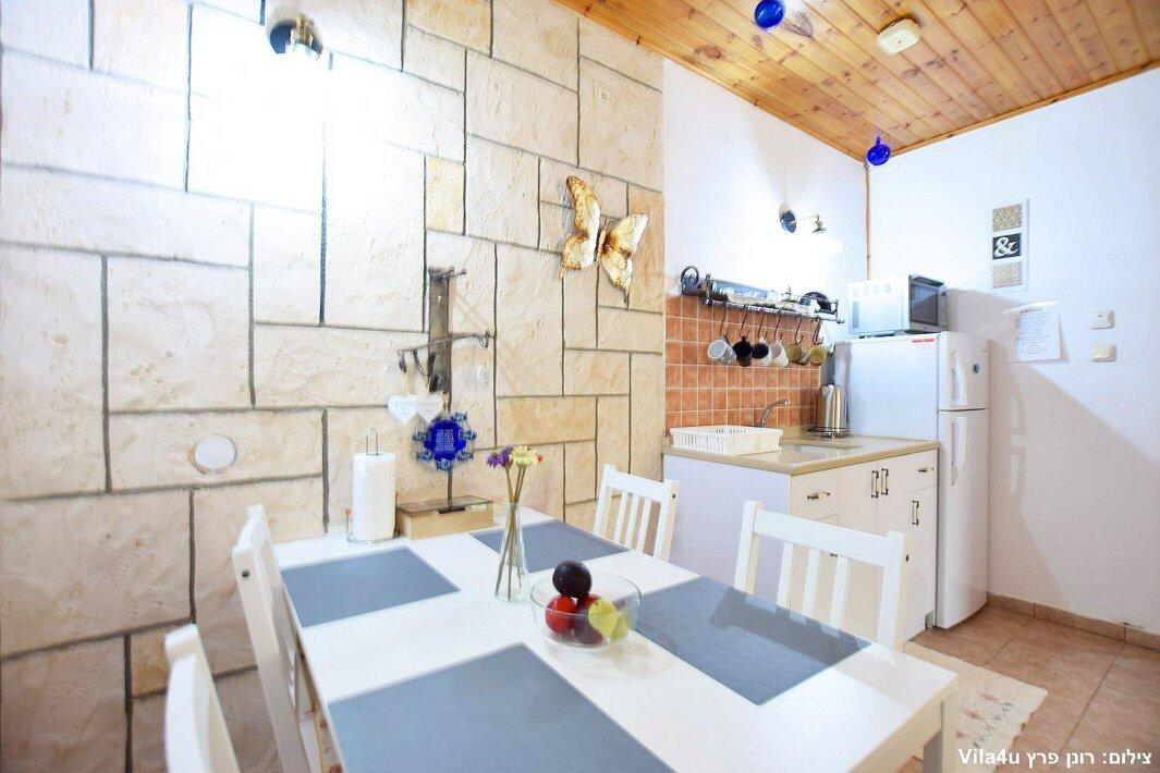 בקתות המעיין צפון  5  נופש - וי פור ויקיישן - V for Vacation