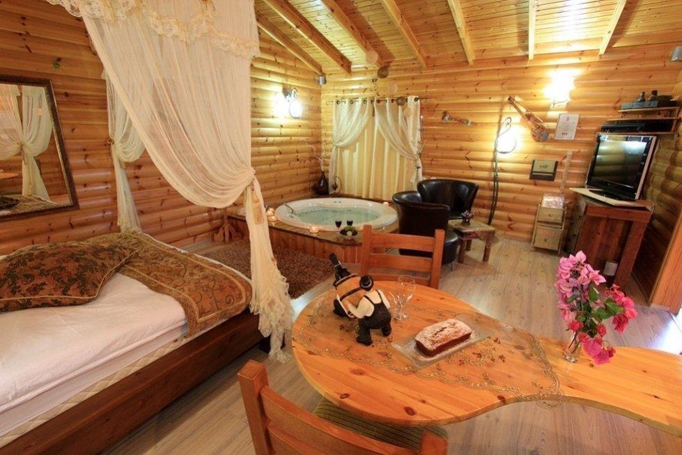 בקתות משי צפון  9  נופש - וי פור ויקיישן - V for Vacation