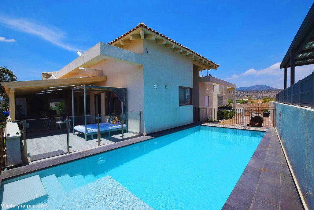 וילה לאורה צפון  17  נופש - וי פור ויקיישן - V for Vacation