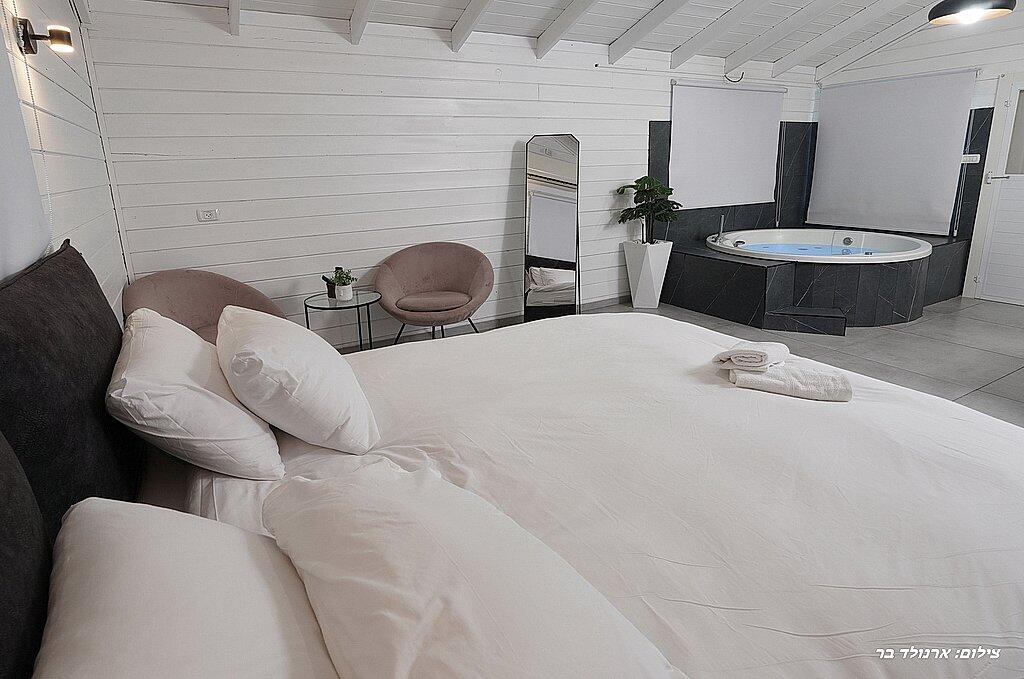 סוויטת מרום צפון  9  נופש - וי פור ויקיישן - V for Vacation