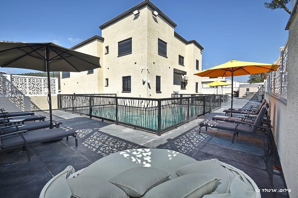 אחוזת יערה צפון  6  נופש - וי פור ויקיישן - V for Vacation