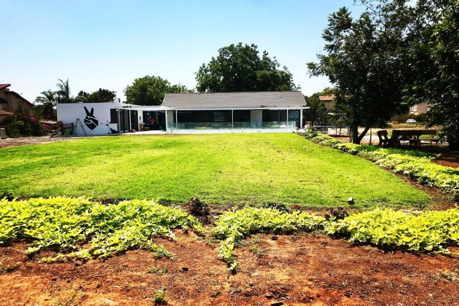 אחוזה 14 מרכז  3  נופש - וי פור ויקיישן - V for Vacation