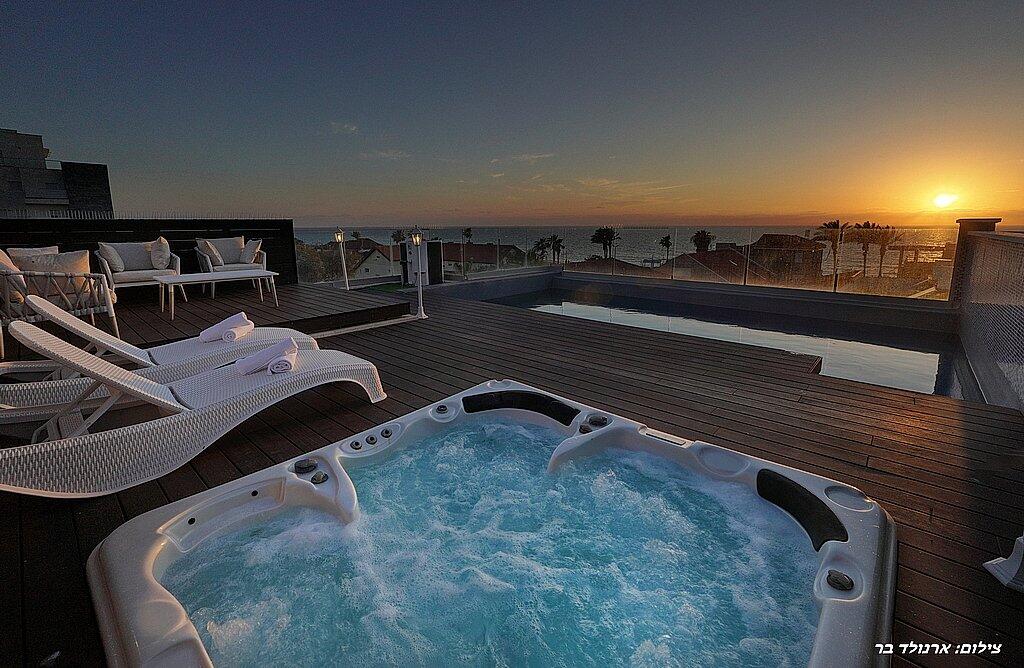 סי בוטיק נהריה צפון  20  נופש - וי פור ויקיישן - V for Vacation