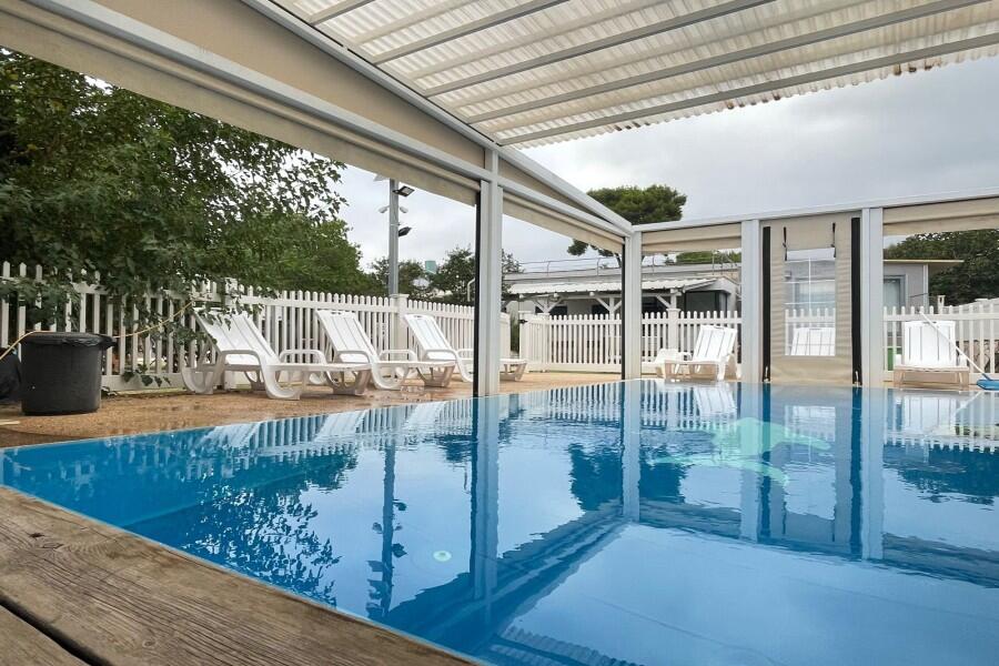 קבוצת פלאזה בוטיק צפון  2  נופש - וי פור ויקיישן - V for Vacation