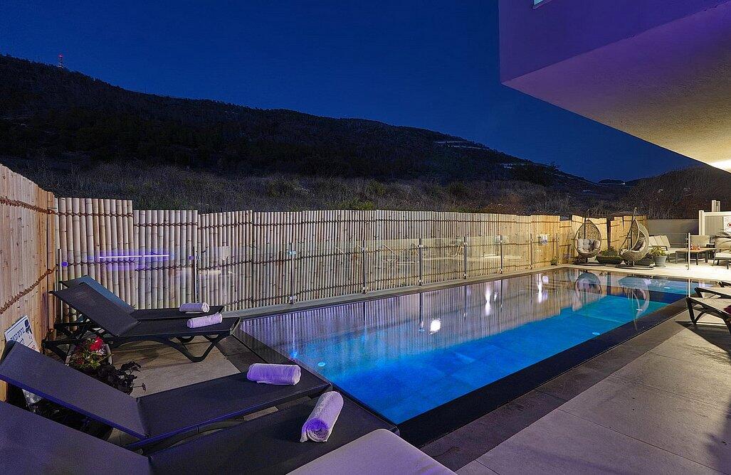 וילה הראל צפון  27  נופש - וי פור ויקיישן - V for Vacation