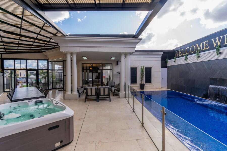 וויט פאלאס -  White Palace צפון  5  נופש - וי פור ויקיישן - V for Vacation