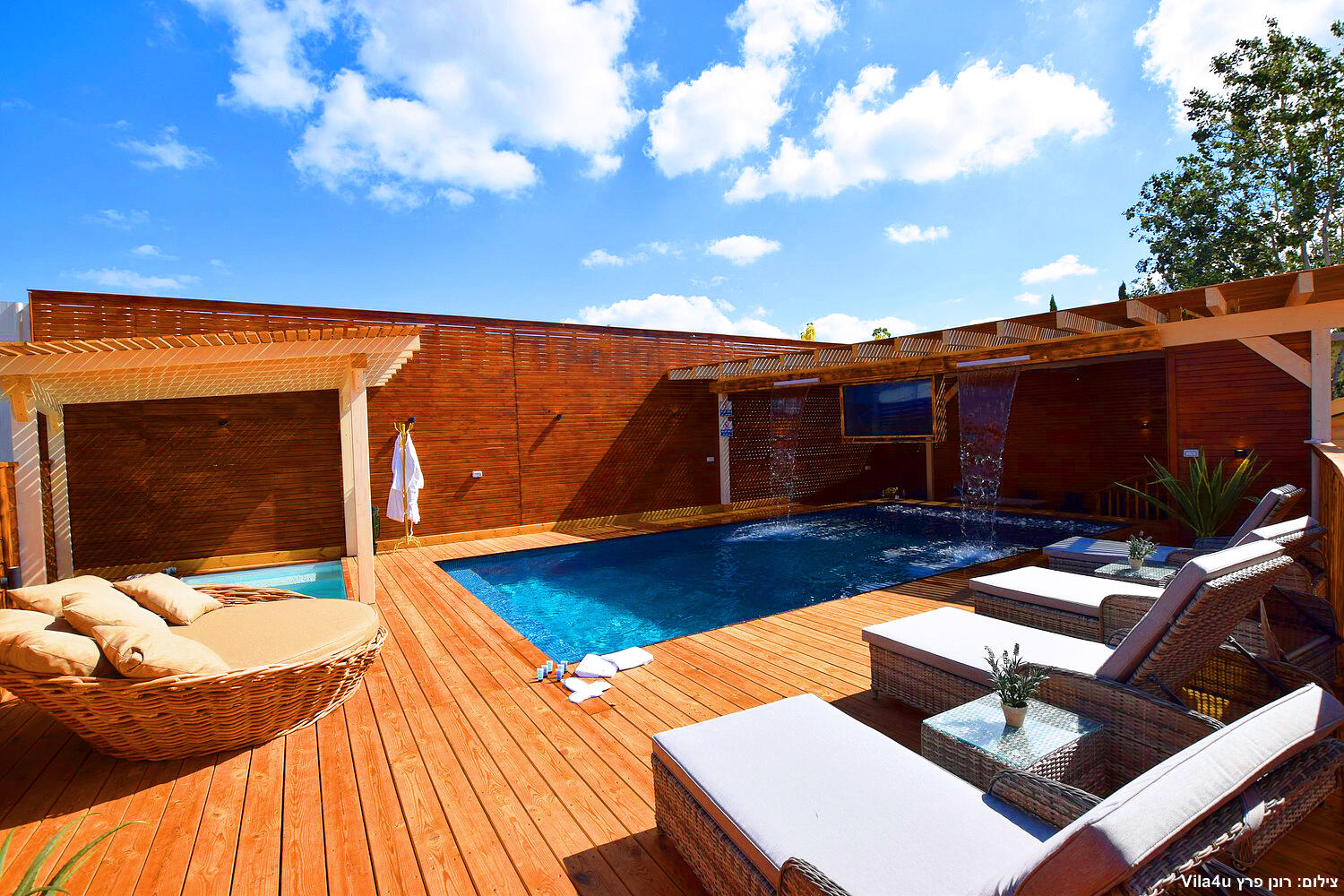 וילה לונה צפון  4  נופש - וי פור ויקיישן - V for Vacation