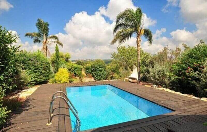 סוויטות אוויר הרים צפון  12  נופש - וי פור ויקיישן - V for Vacation