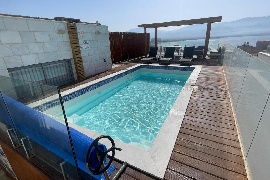 וילה וילאליס דרום  16  נופש - וי פור ויקיישן - V for Vacation