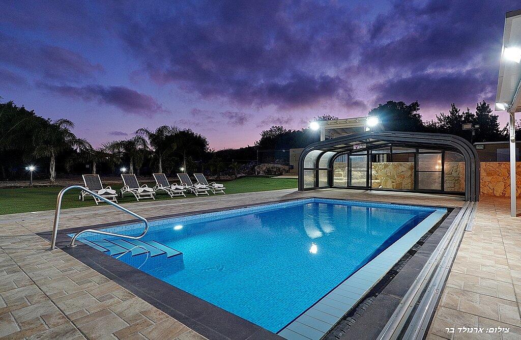 אחוזת השושנים בוטיק צפון  30  נופש - וי פור ויקיישן - V for Vacation