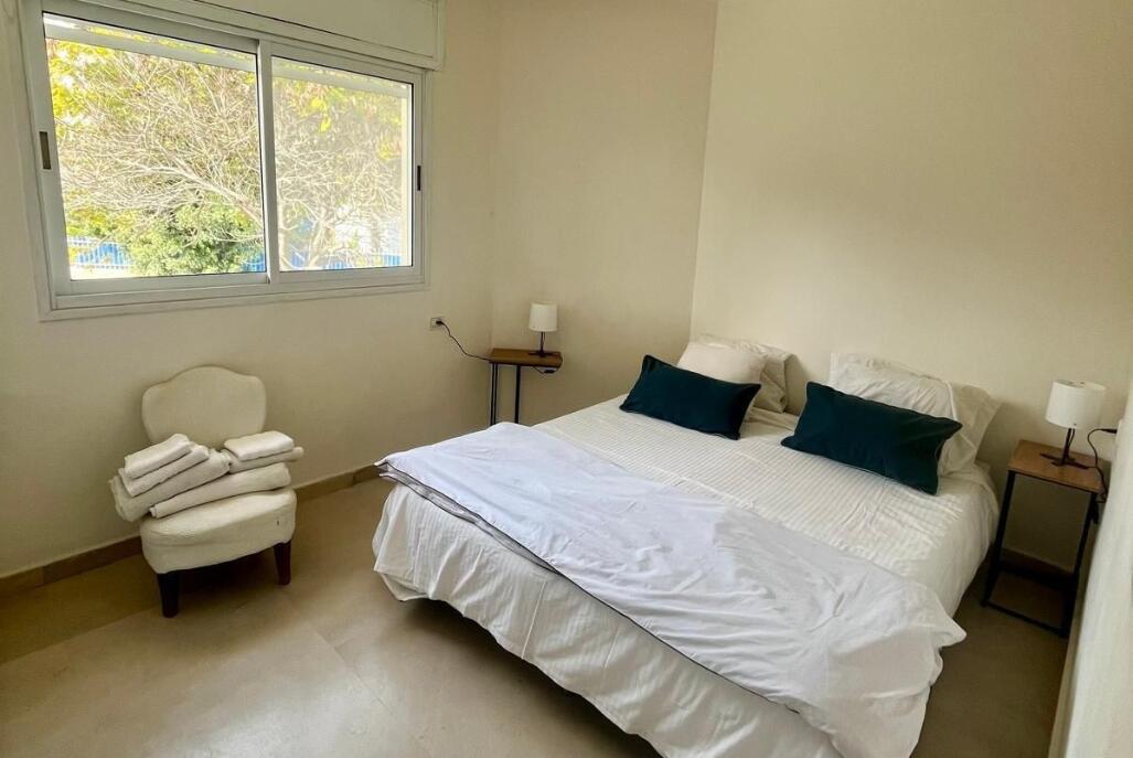 וילה מיקונוס נתניה מרכז  13  נופש - וי פור ויקיישן - V for Vacation