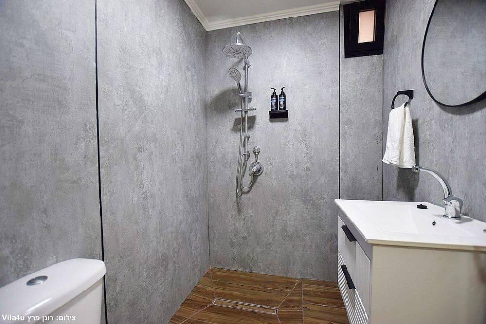 אחוזת לונריה צפון  28  נופש - וי פור ויקיישן - V for Vacation