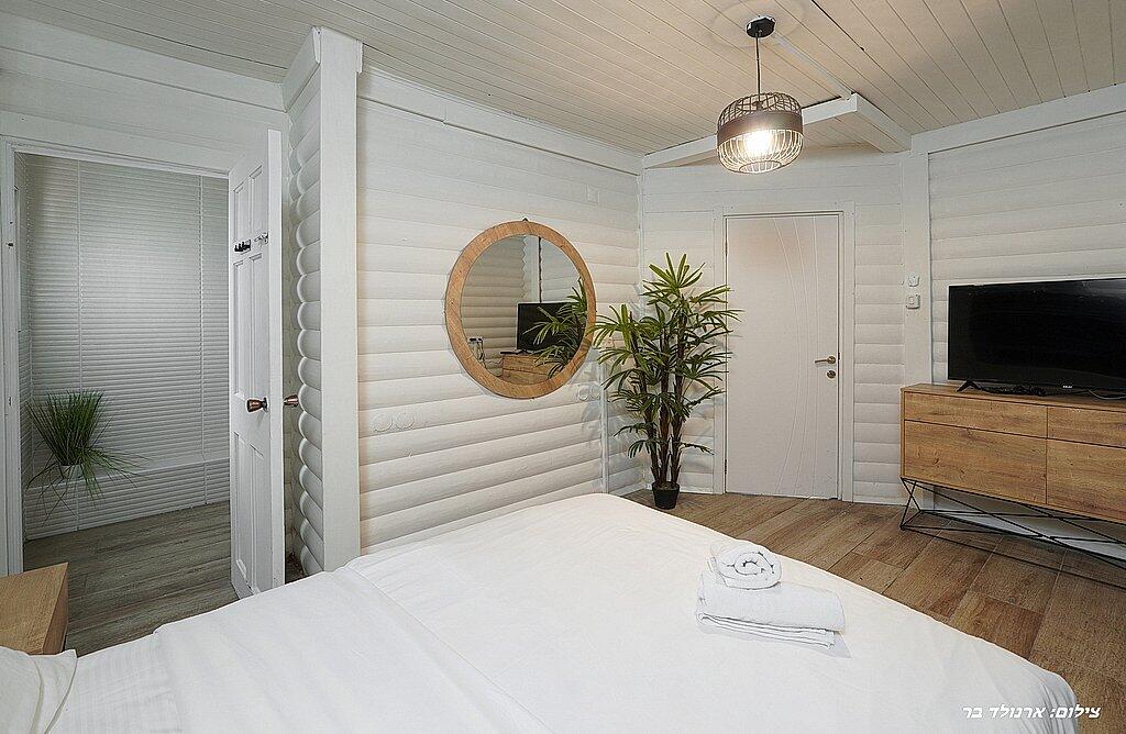 וילה קאלי צפון  14  נופש - וי פור ויקיישן - V for Vacation