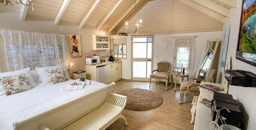 פרובנס בגן צפון  13  נופש - וי פור ויקיישן - V for Vacation