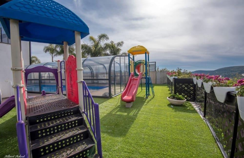 וילה גרנד רויאל צפון  4  נופש - וי פור ויקיישן - V for Vacation