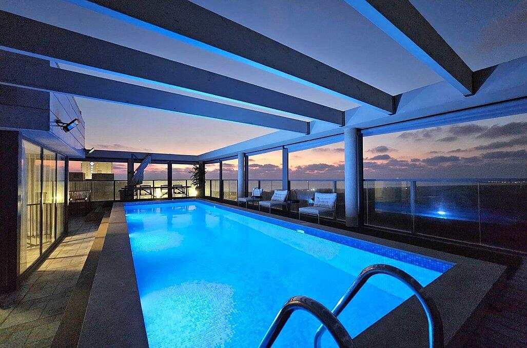 אושן פנטהאוז מרכז  23  נופש - וי פור ויקיישן - V for Vacation