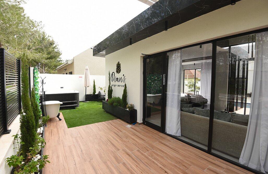 סוויטת דיאנס - dians luxury צפון  5  נופש - וי פור ויקיישן - V for Vacation