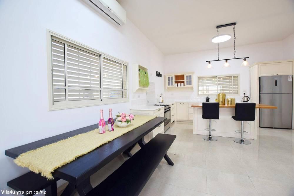 אחוזת שלמה ריזורט מרכז  18  נופש - וי פור ויקיישן - V for Vacation