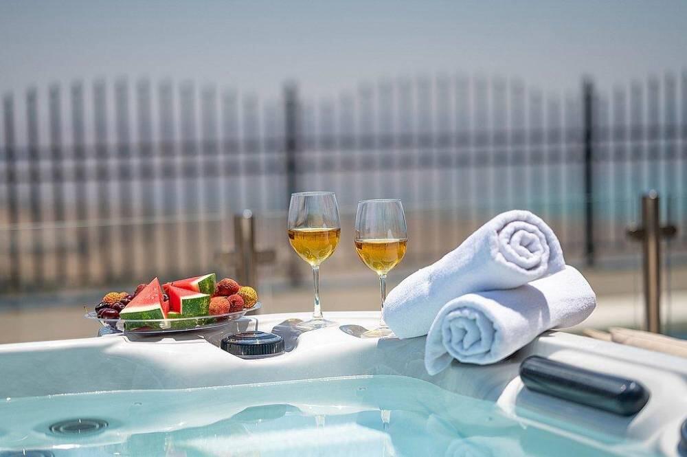 וילה רויאל טווינס בוטיק צפון  5  נופש - וי פור ויקיישן - V for Vacation