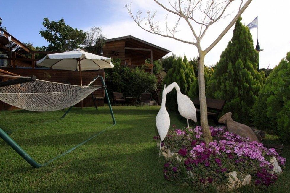 בקתות משי צפון  21  נופש - וי פור ויקיישן - V for Vacation