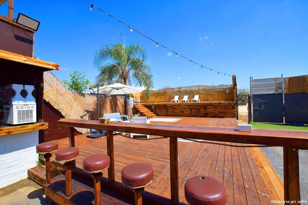 קרטחנה בעיר מרכז  30  נופש - וי פור ויקיישן - V for Vacation