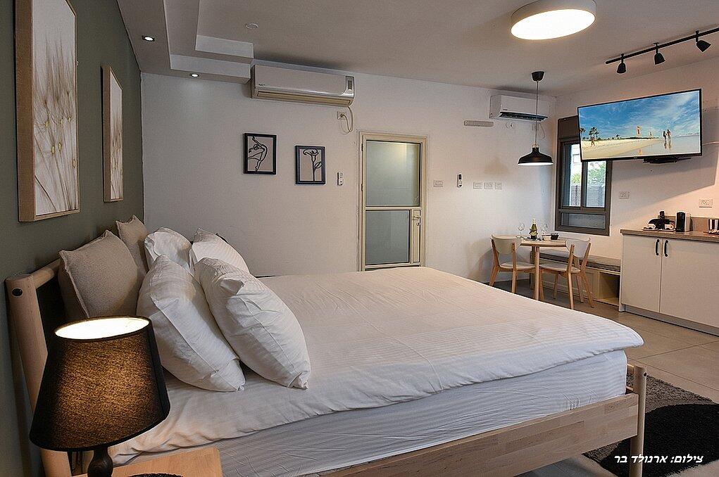 אחוזה בשניים צפון  5  נופש - וי פור ויקיישן - V for Vacation