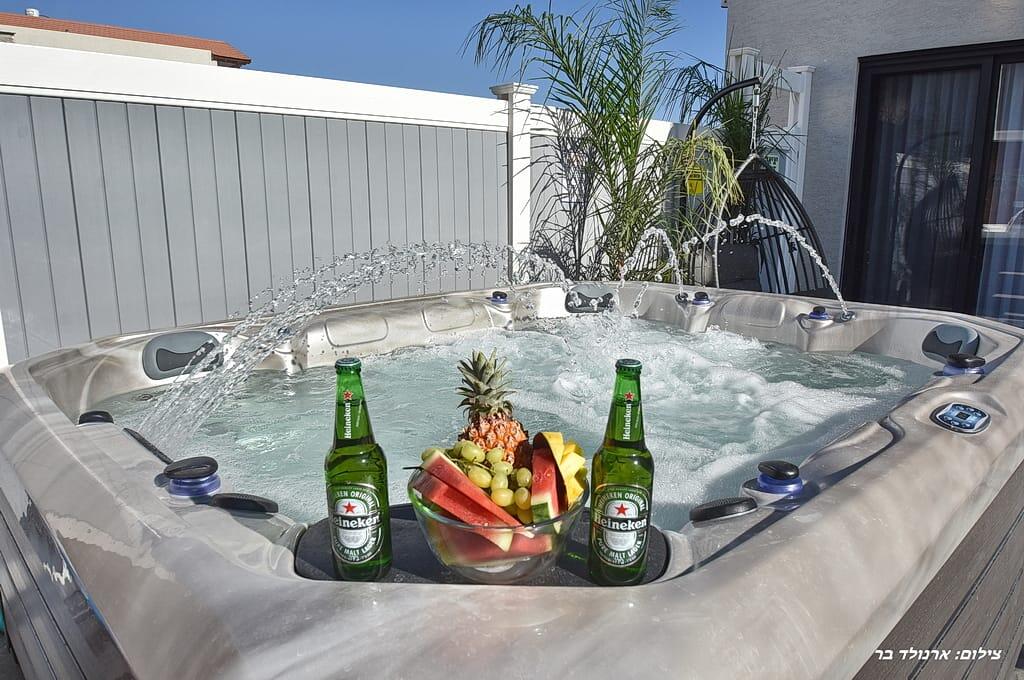 אחוזת ינון צפון  21  נופש - וי פור ויקיישן - V for Vacation