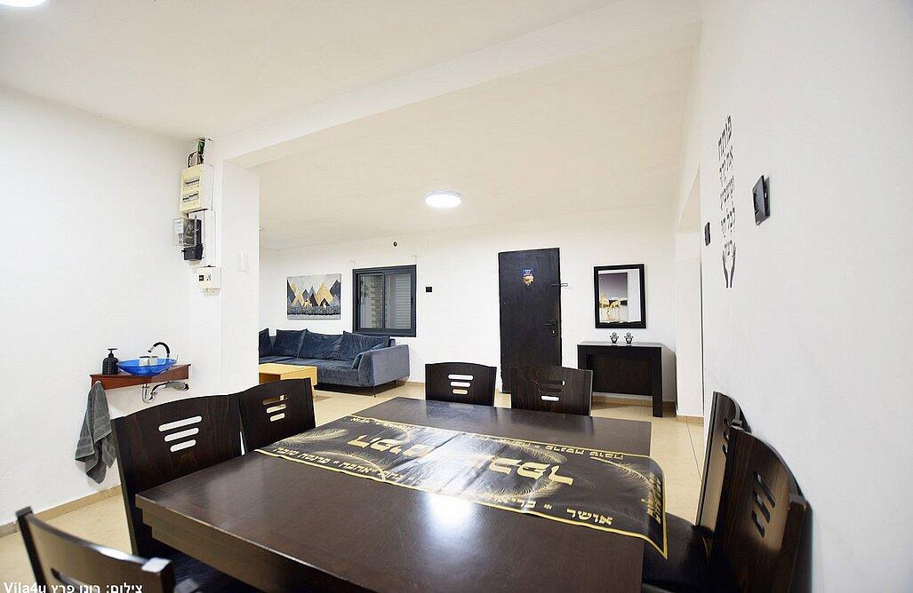 הפינה בכפר מרכז  11  נופש - וי פור ויקיישן - V for Vacation