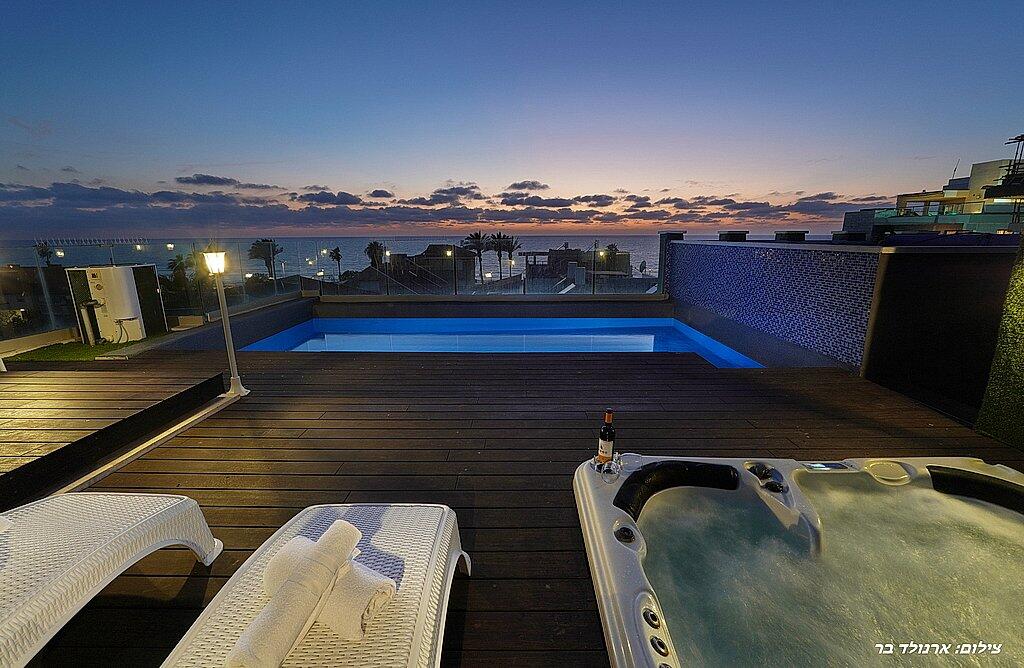 סי בוטיק נהריה צפון  19  נופש - וי פור ויקיישן - V for Vacation