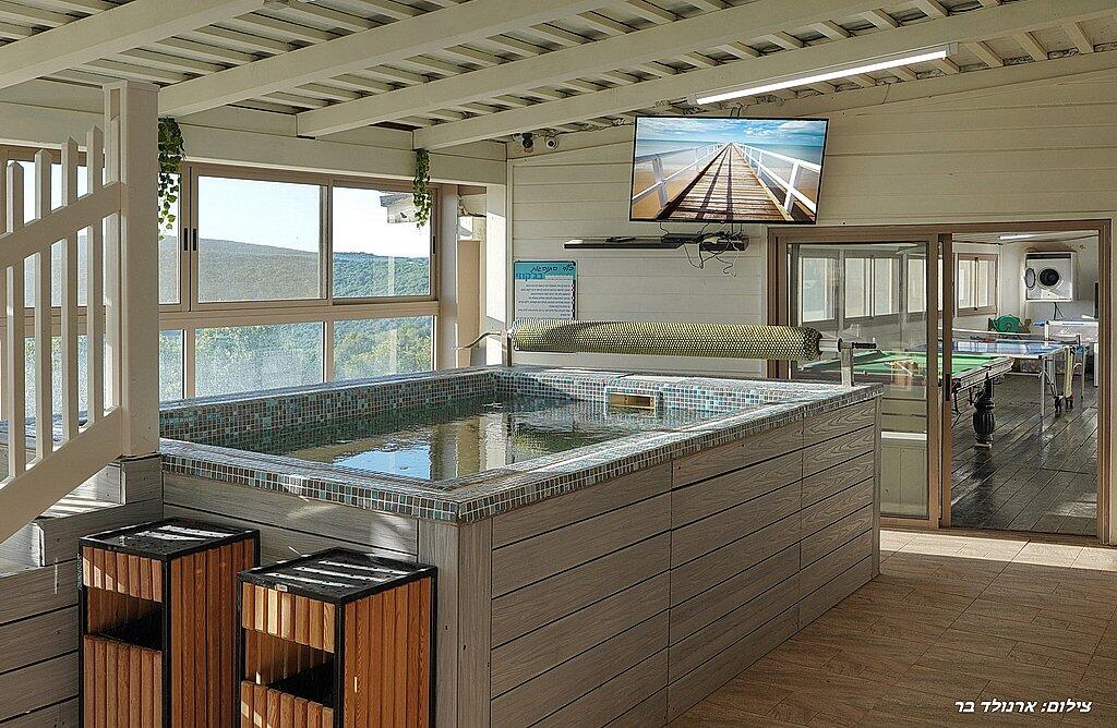 וילה ונילה צפון  23  נופש - וי פור ויקיישן - V for Vacation