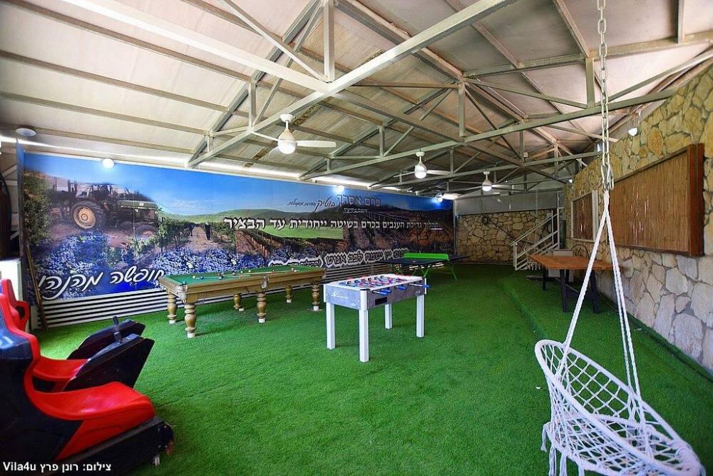 וילה מול הצדיק פקיעין צפון  4  נופש - וי פור ויקיישן - V for Vacation