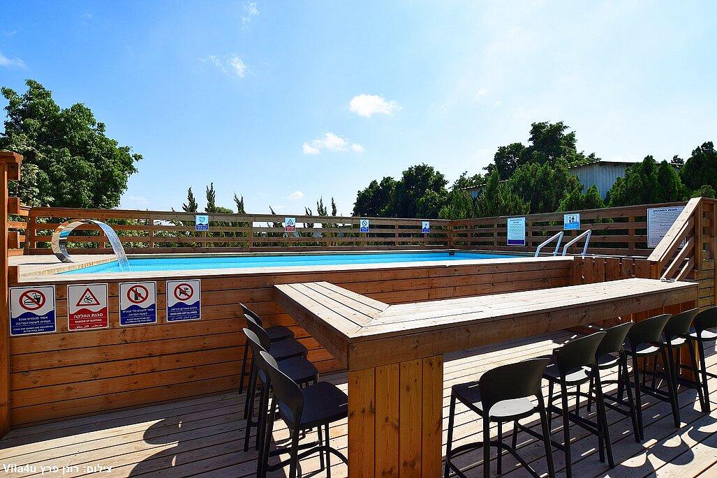 אחוזת טפרס מרכז  10  נופש - וי פור ויקיישן - V for Vacation