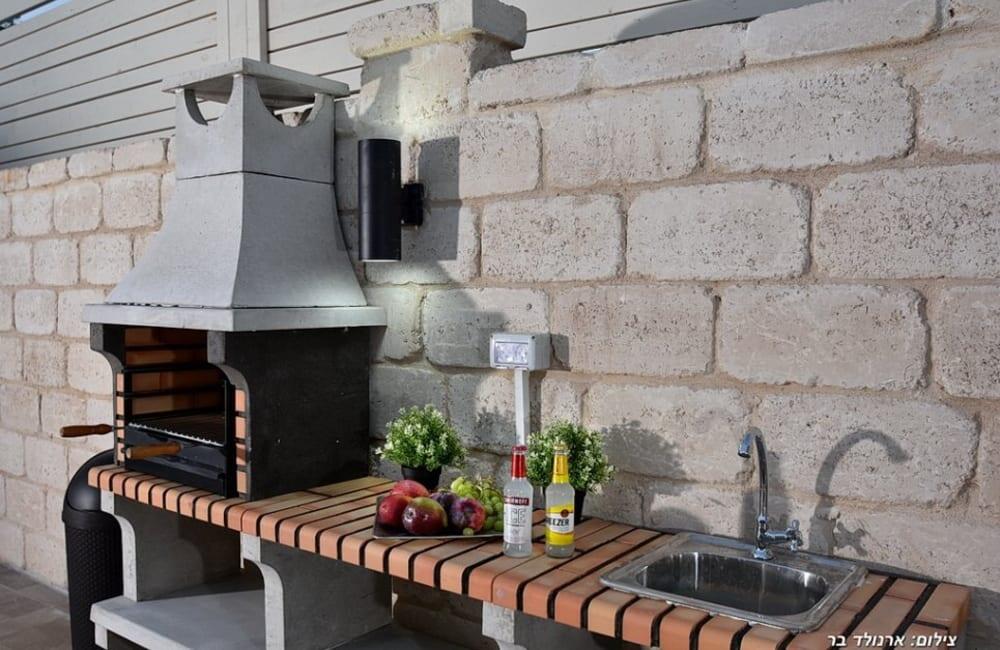 אחוזת אמור צפון  7  נופש - וי פור ויקיישן - V for Vacation