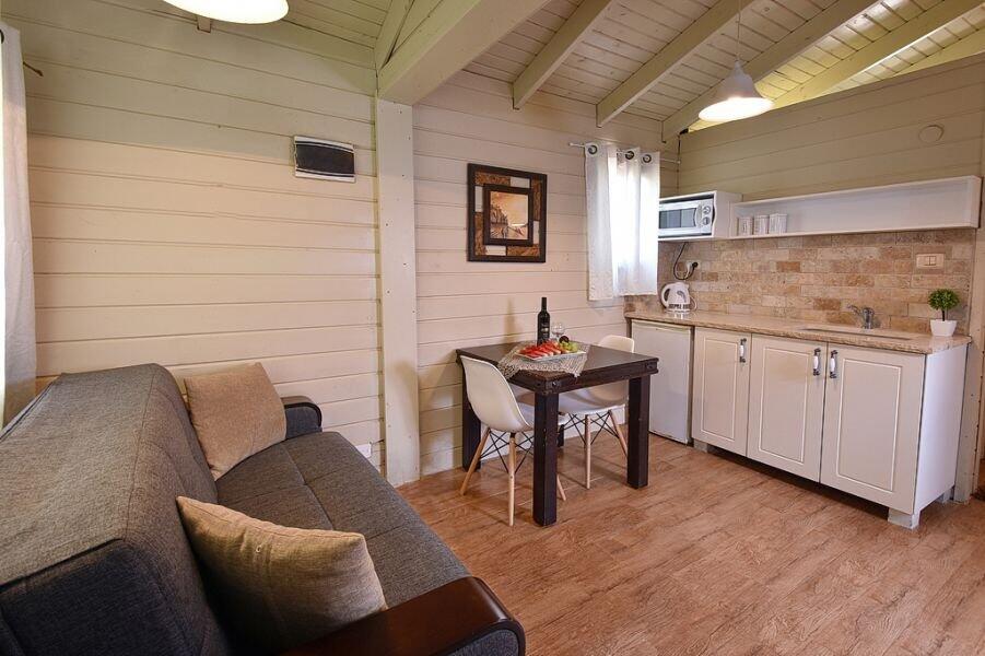 בקתות ספיר צפון  47  נופש - וי פור ויקיישן - V for Vacation