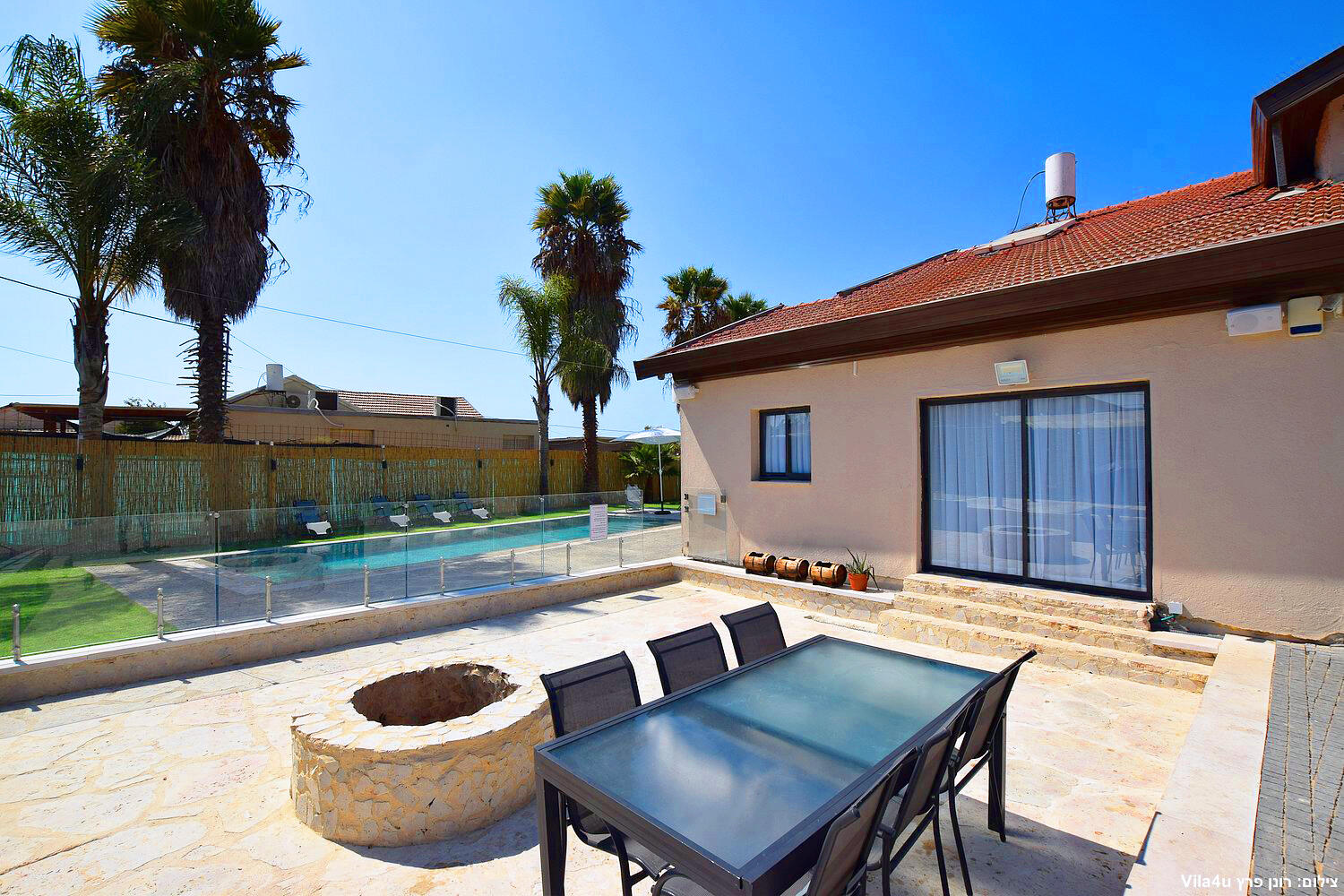 אחוזת כרמא מרכז  28  נופש - וי פור ויקיישן - V for Vacation