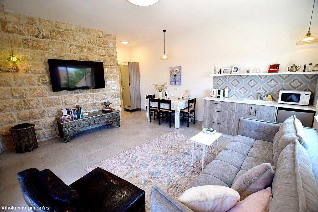 הוד ראשונים צפון  7  נופש - וי פור ויקיישן - V for Vacation