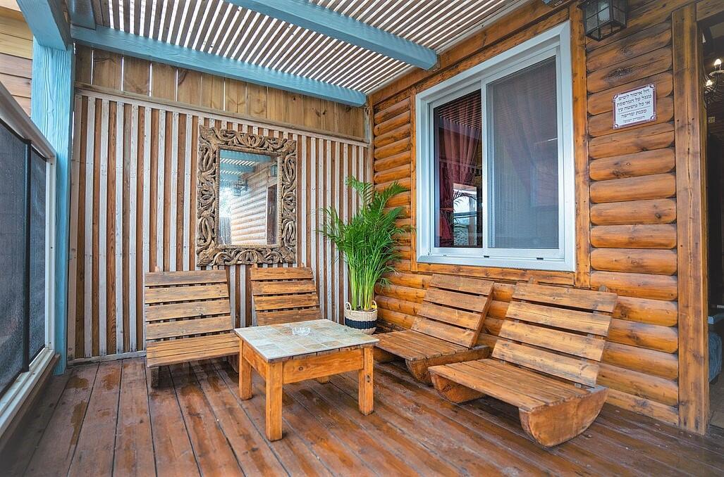 נווה בר - מלון בוטיק בכפר מרכז  4  נופש - וי פור ויקיישן - V for Vacation