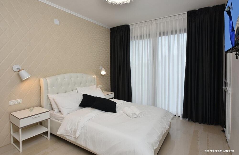 וילה סלו מול הכנרת צפון  42  נופש - וי פור ויקיישן - V for Vacation