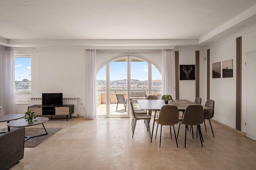 וילה ירושלים VIP מרכז  5  נופש - וי פור ויקיישן - V for Vacation