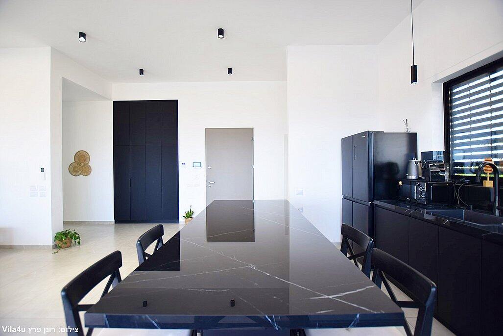 אחוזת גפנים צפון  31  נופש - וי פור ויקיישן - V for Vacation