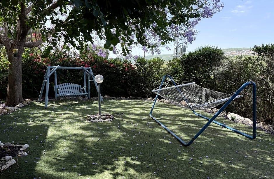 צימרים בצל האלון צפון  30  נופש - וי פור ויקיישן - V for Vacation