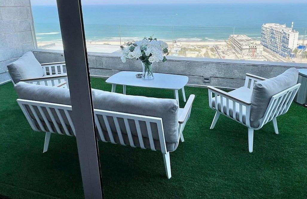 רויאל פנטהאוז מרכז  10  נופש - וי פור ויקיישן - V for Vacation