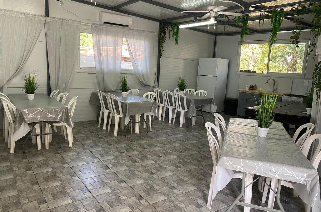 אחוזת הזוהר צפון  13  נופש - וי פור ויקיישן - V for Vacation